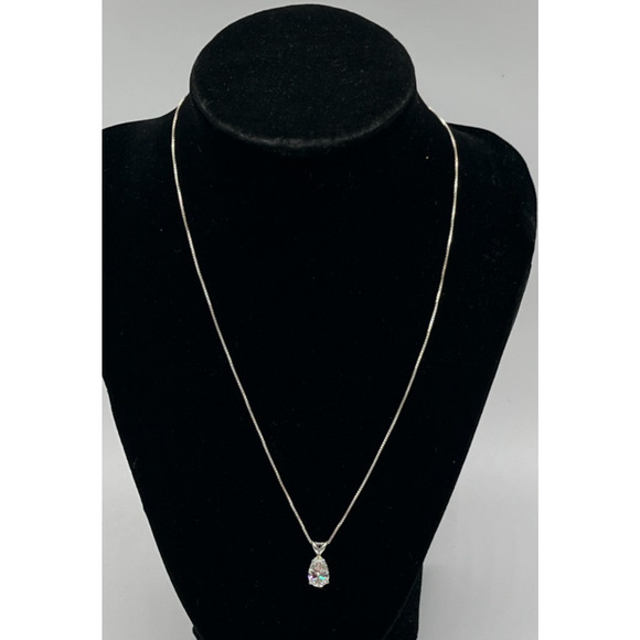 14kt White Gold 2 Carat Pear Lab Diamond Color Grade G-H Clarity Grade SI1-S12 - Picture 4 of 16